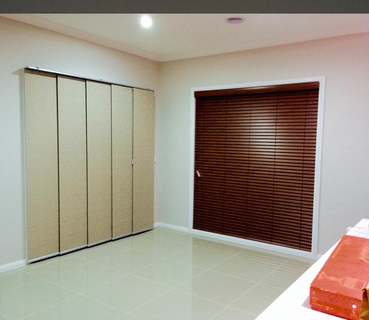 Venetian blinds